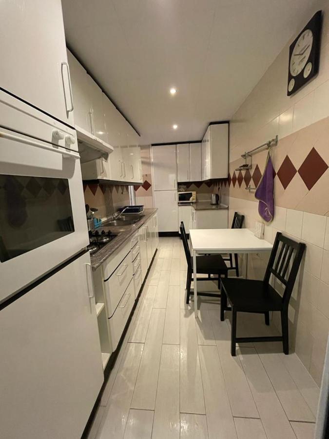 Urgel Habitaciones Barcelona Exterior photo