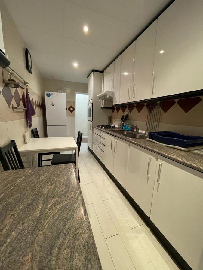 Urgel Habitaciones Barcelona Exterior photo