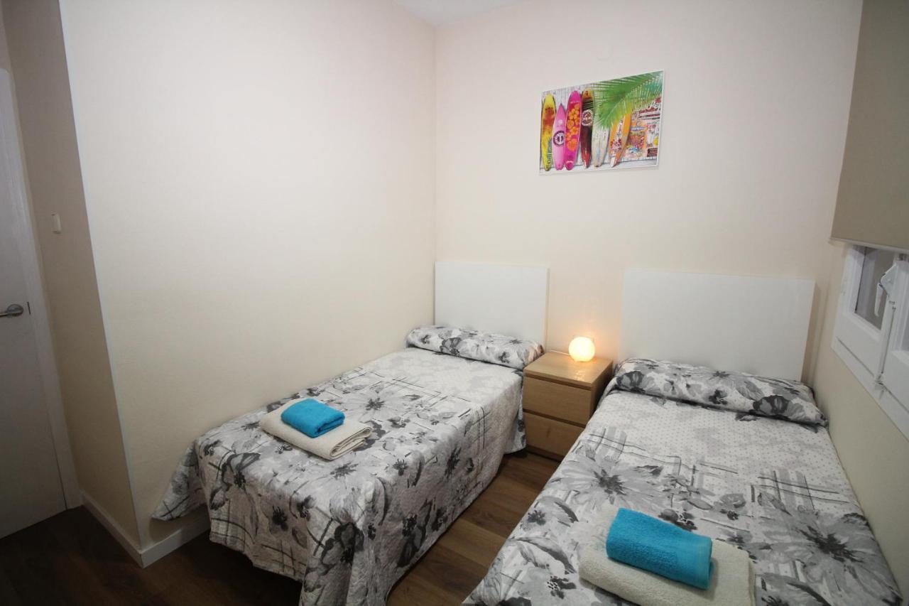Urgel Habitaciones Barcelona Exterior photo