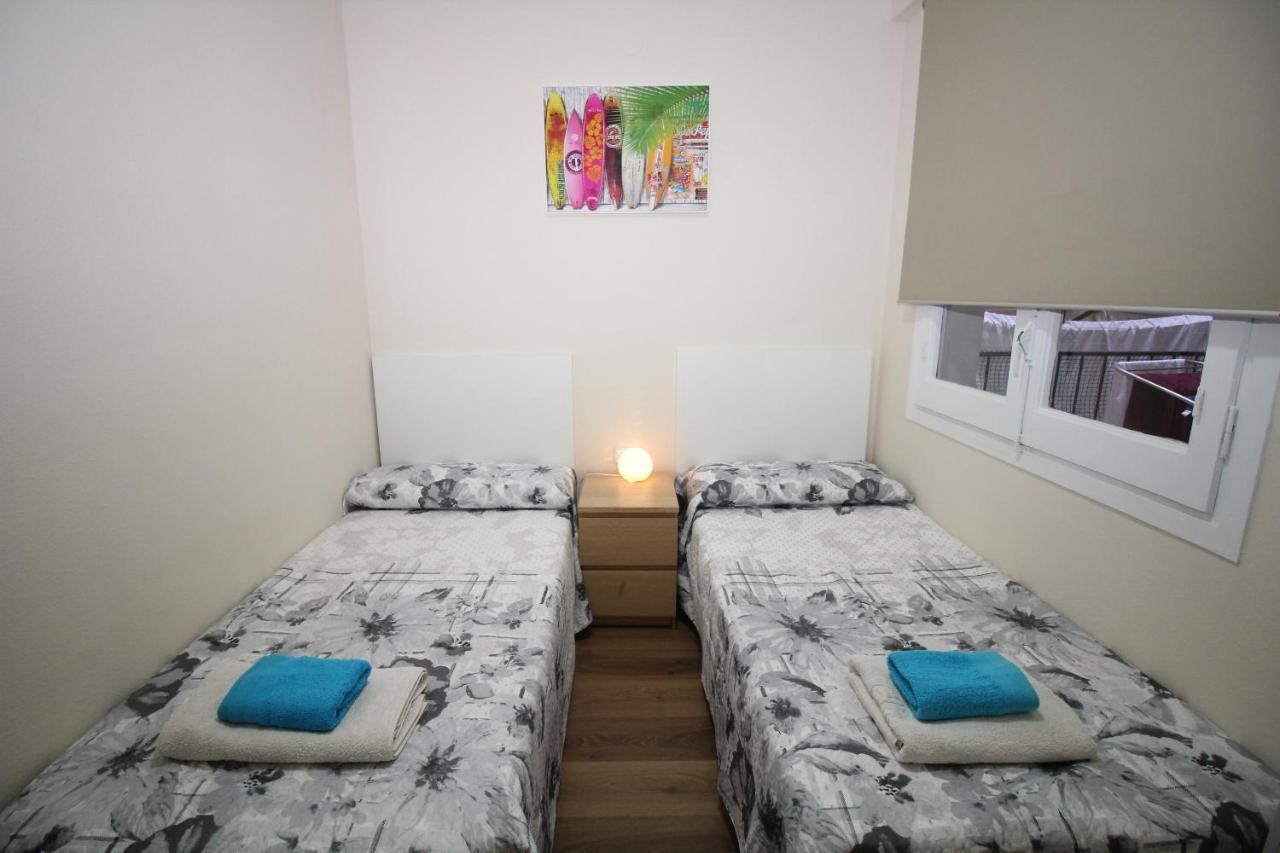 Urgel Habitaciones Barcelona Exterior photo