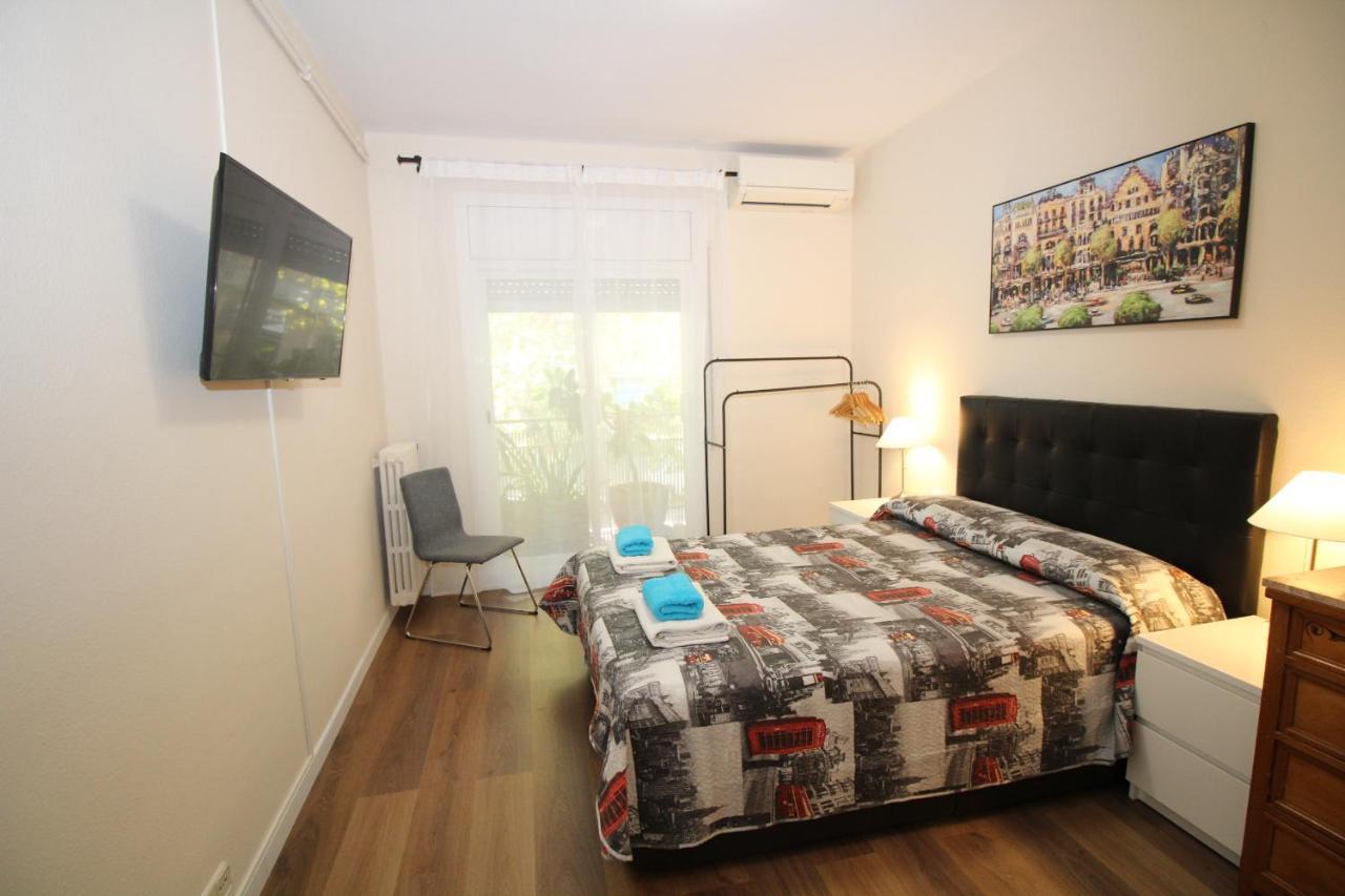Urgel Habitaciones Barcelona Exterior photo
